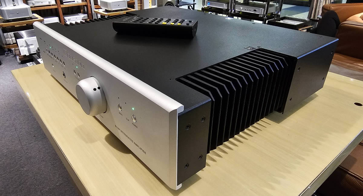 Bryston B135 Cubed Integrated Amplifier 