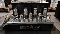 McIntosh MC 225 vintage power amplifier