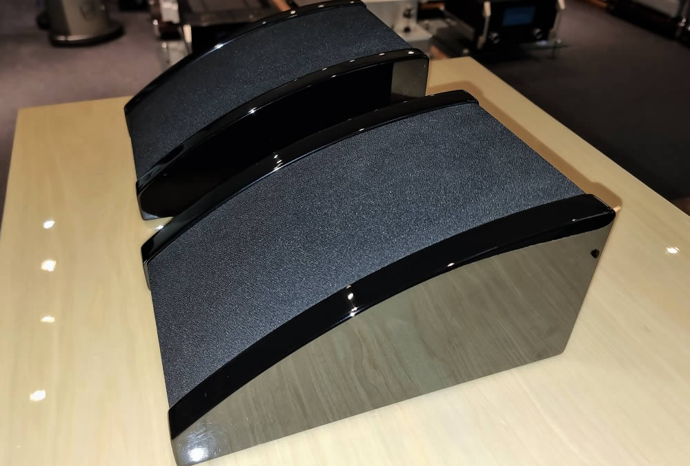 ELAC Dolby Atmos® Module Speakers – TS3030
