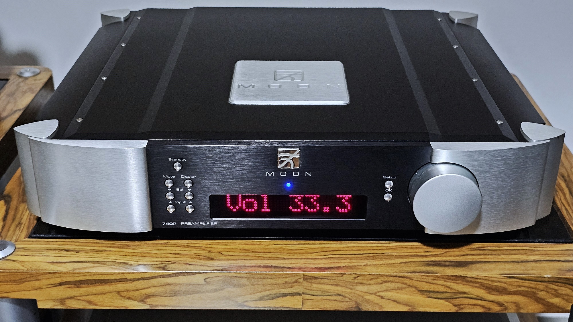 MOON by Simaudio 740P Preamplifier