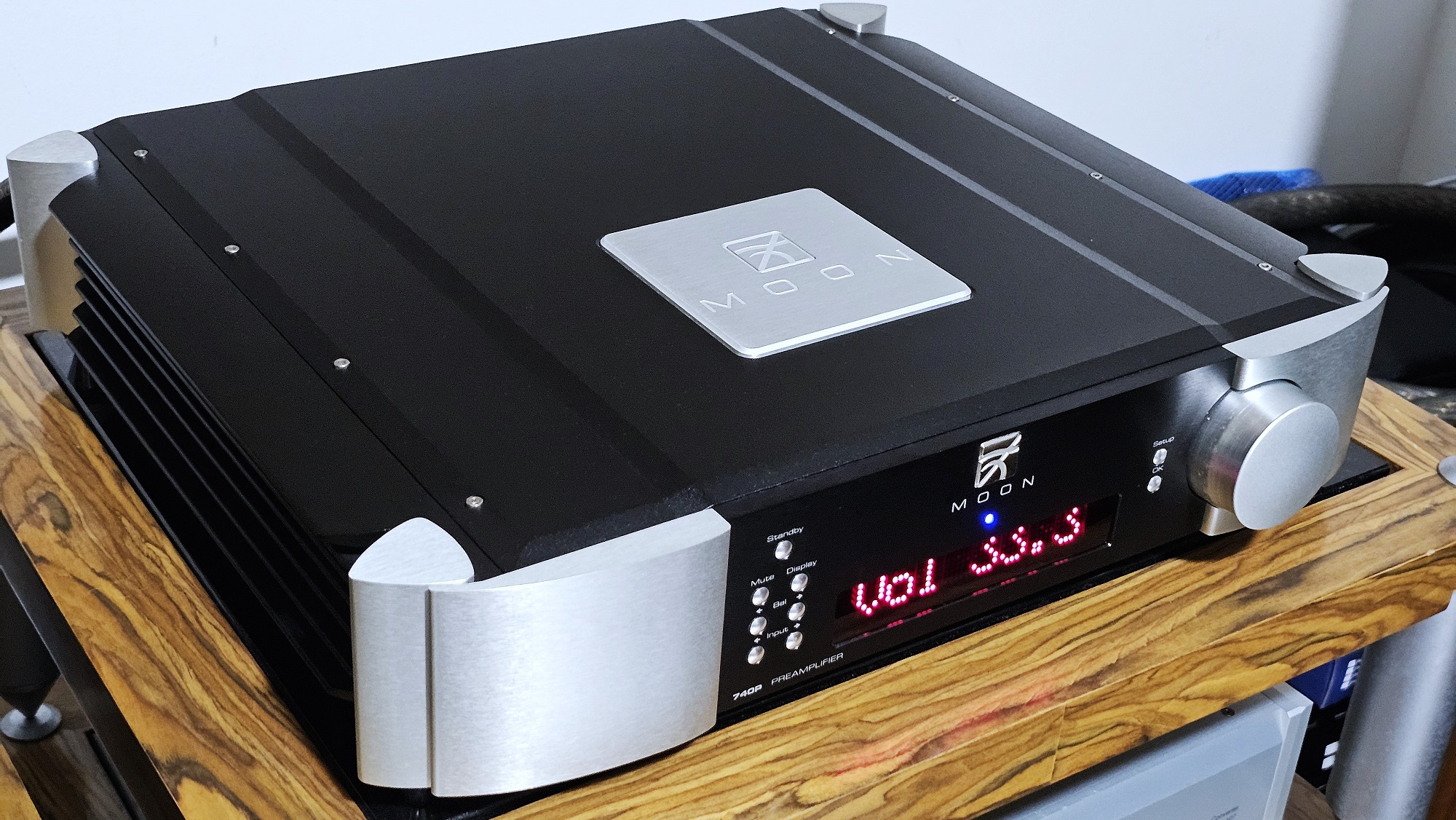 MOON by Simaudio 740P Preamplifier