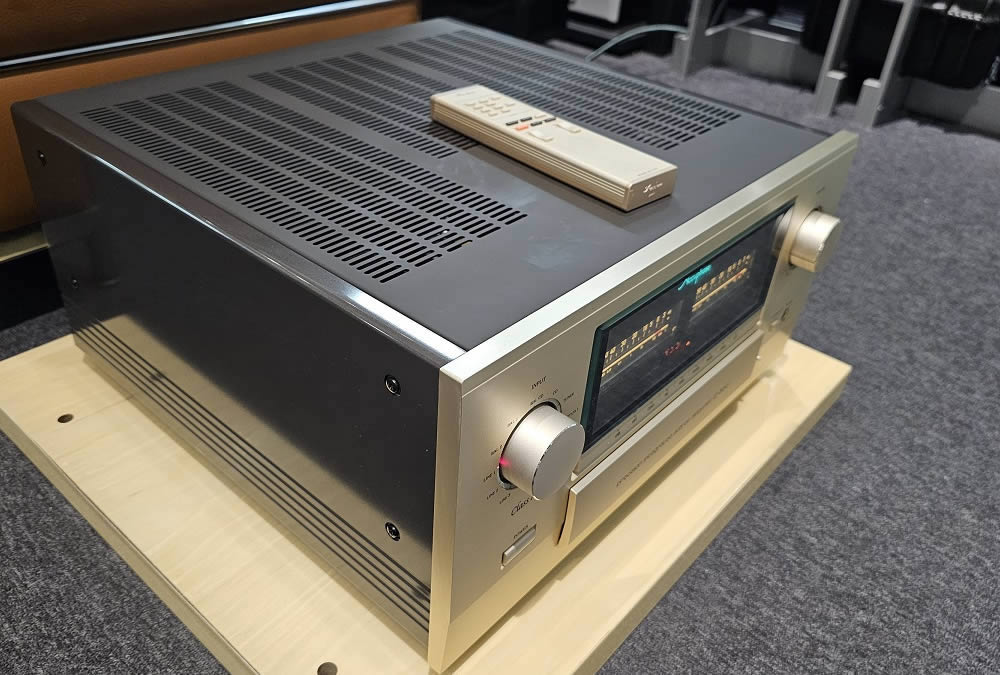Accuphase E800 