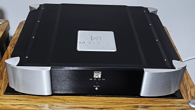 MOON by Simaudio Evolution 820S power supply