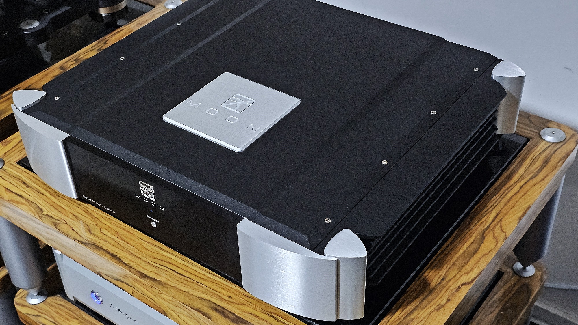 MOON by Simaudio Evolution 820S power supply