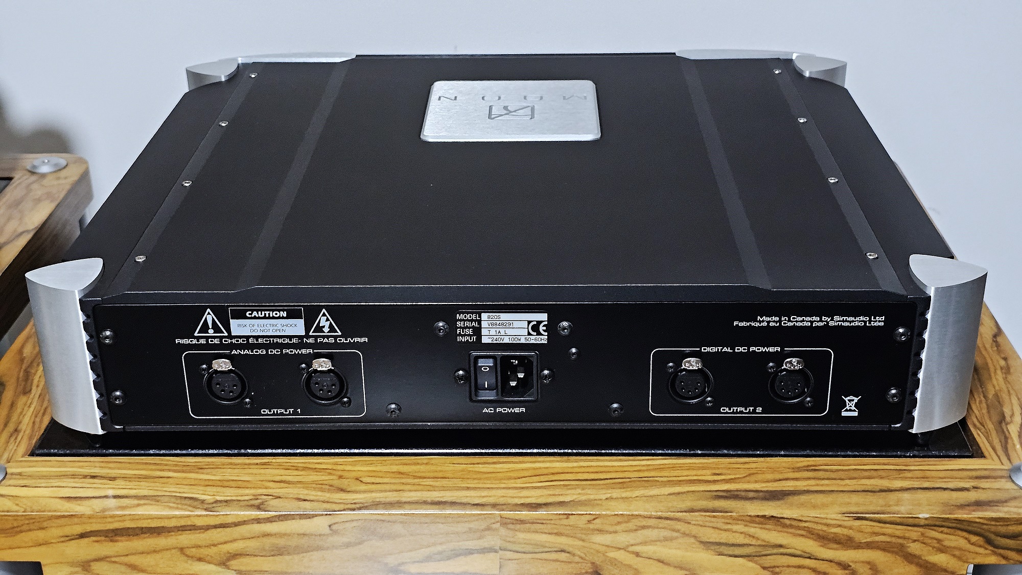 MOON by Simaudio Evolution 820S power supply