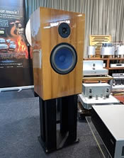 Audio Note AN-J/LX with matching stands