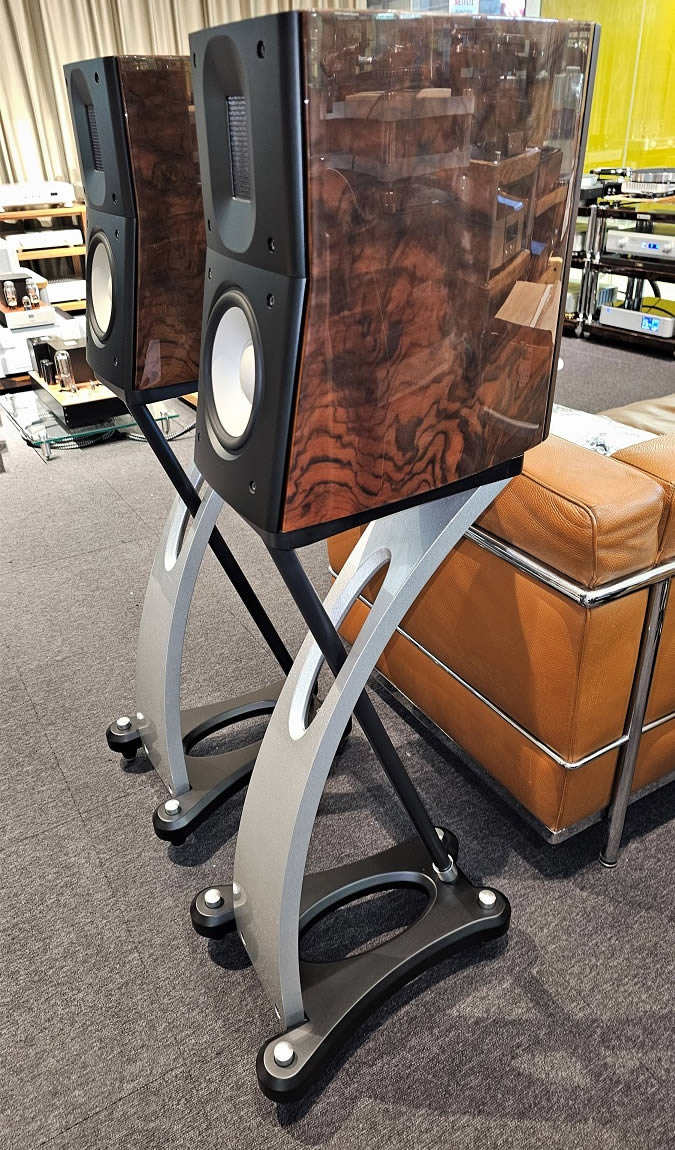 Raidho Acoustics C1.1 with matching stands