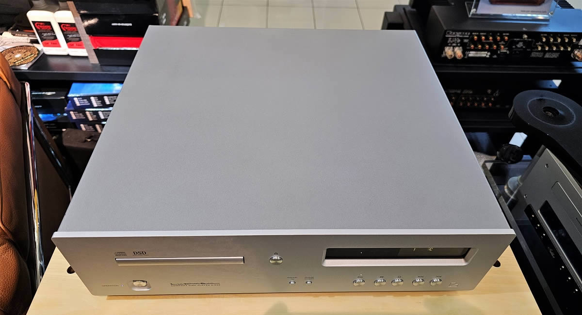 Luxman D-03X CD Player/DAC