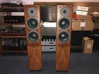 Dynaudio Focus 220 