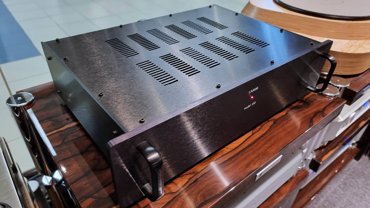 Lamm LP2 Deluxe phono preamp