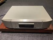 Marantz SA 8005 SACD player