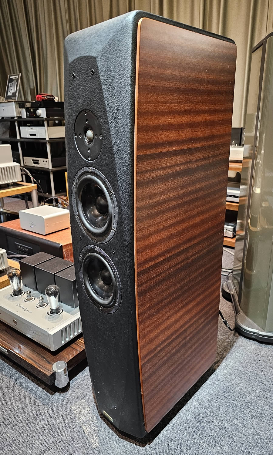 Opera Seconda Loudspeakers 