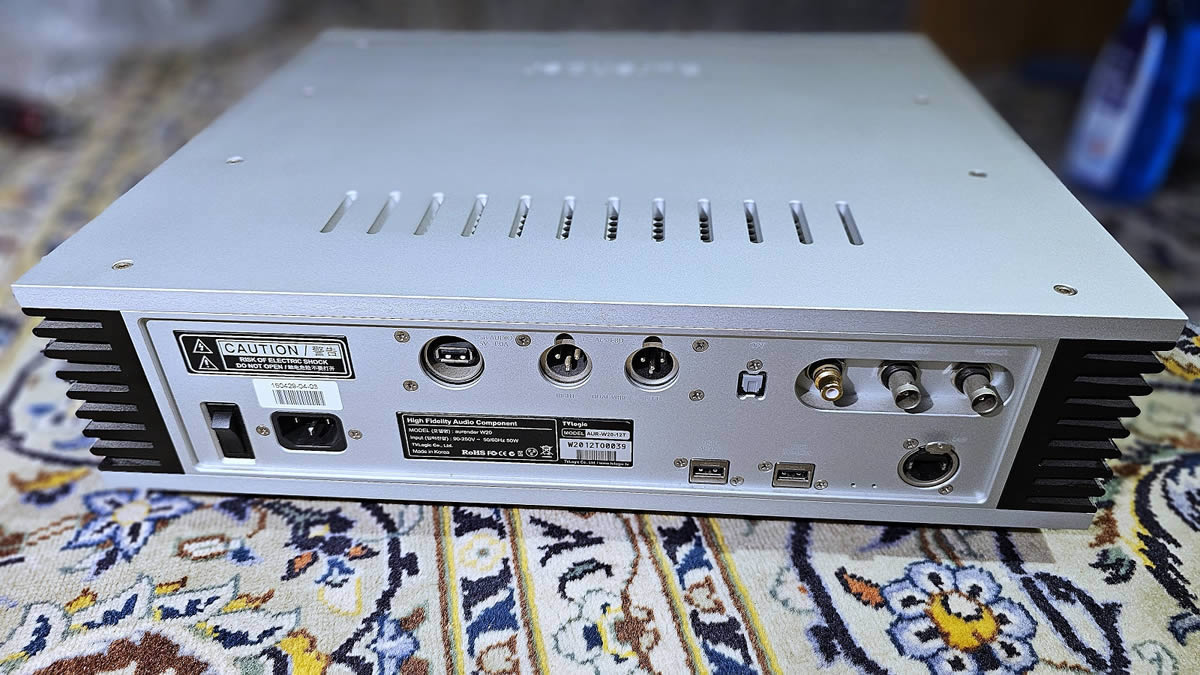Aurender W20 Music Server