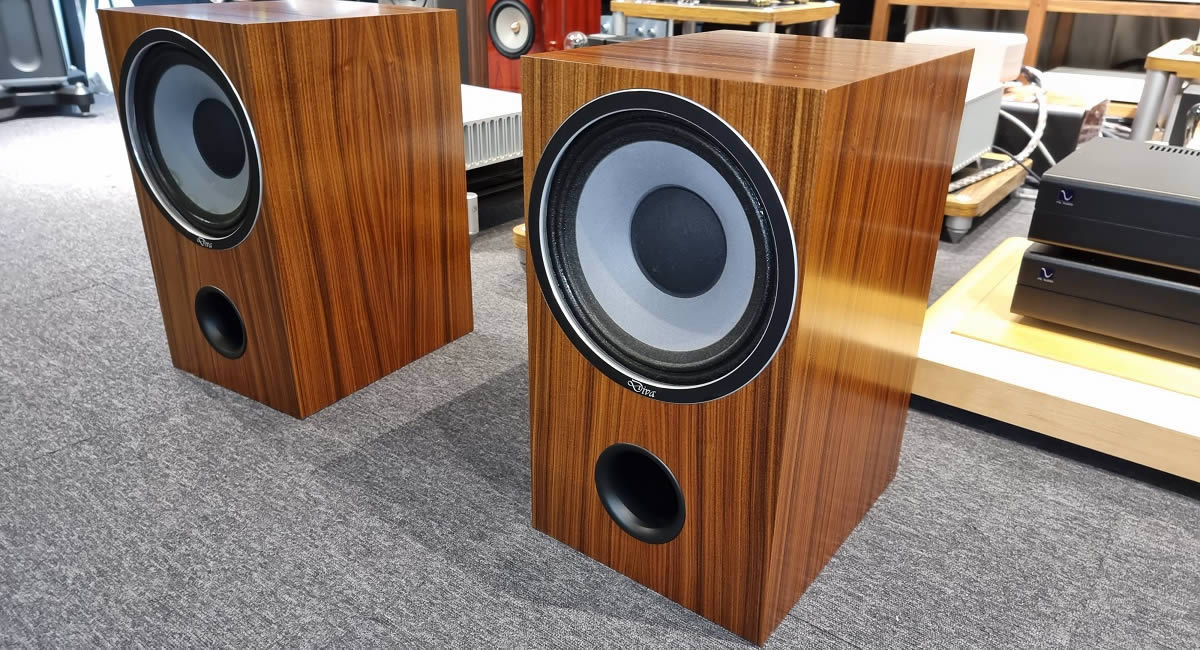 WLM Diva Monitor 